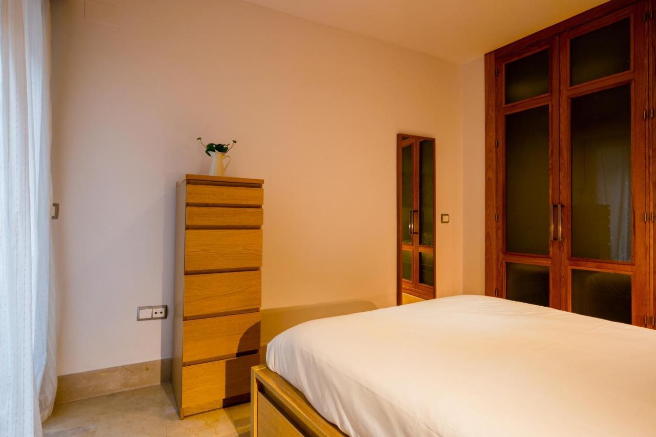 Azofaifo Donkey Apartment Севиля Екстериор снимка