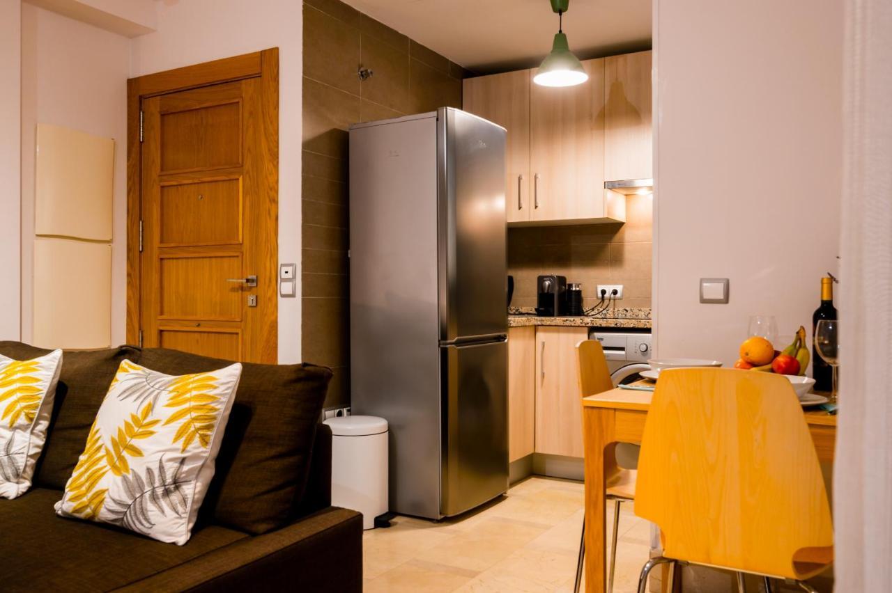 Azofaifo Donkey Apartment Севиля Екстериор снимка