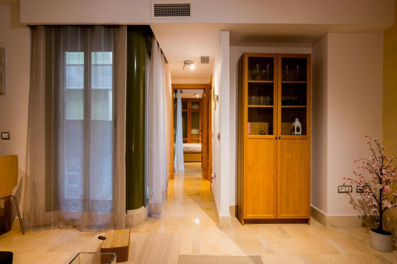 Azofaifo Donkey Apartment Севиля Екстериор снимка